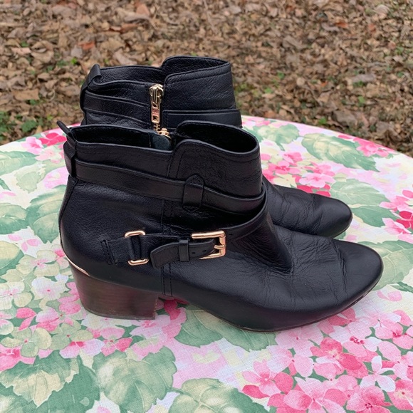 Coach Black Leather Zip Heeled Booties Size 9.5B - Picture 1 of 10